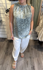 Lucina Topp Leopard Khaki