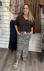 Madde Kjol med knyt Leopard Taupe
