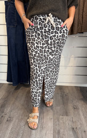 Madde Kjol med knyt Leopard Taupe