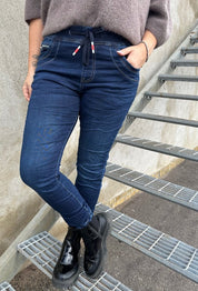 Magda - Jeans med Knyt & dragkedja Mörktvätt