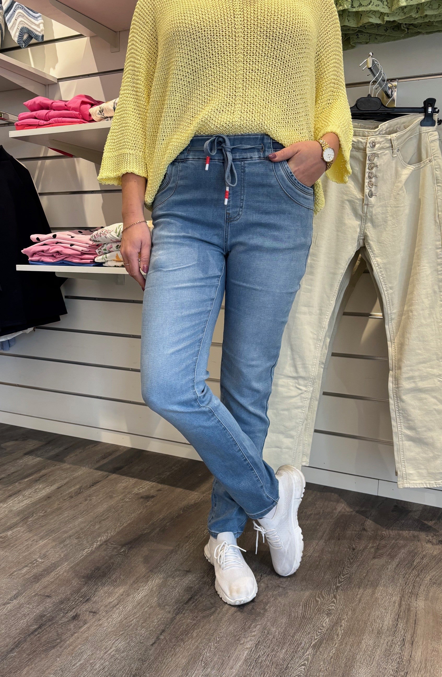 Magda - Jeans med Knyt - Ljus denim
