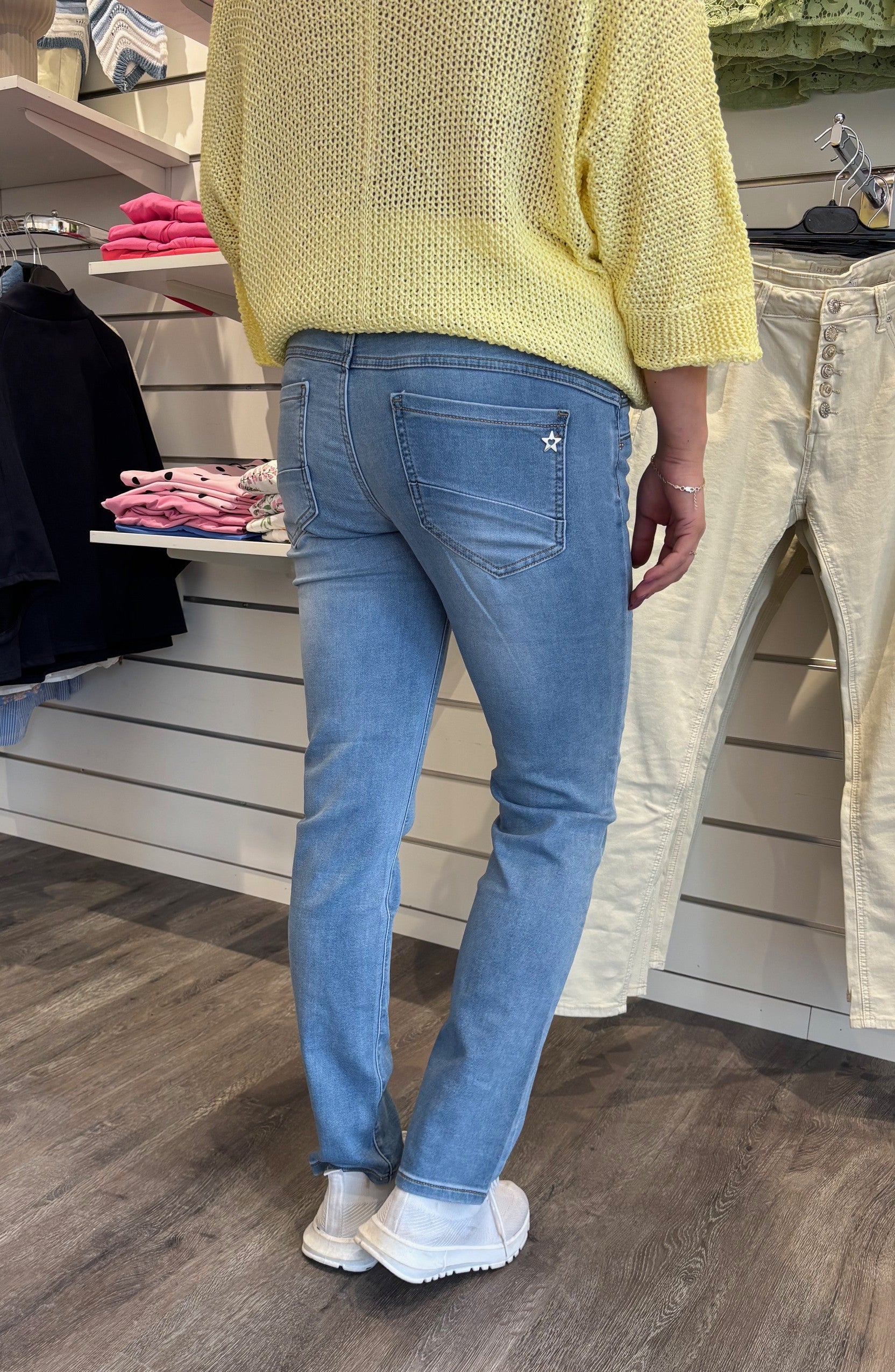 Magda - Jeans med Knyt - Ljus denim