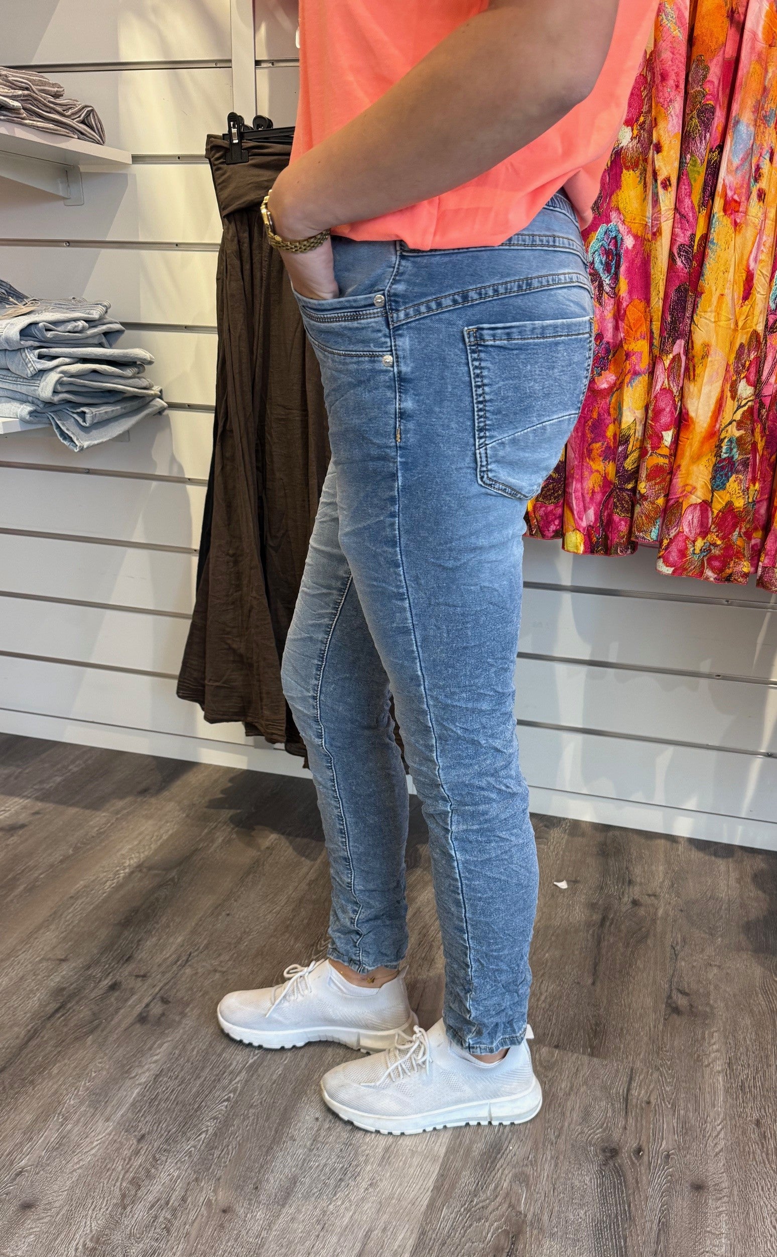 MagdaJP9249 Jeans med knyt Ljus denim