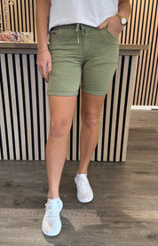 Magda - Shorts med Knyt - Khaki