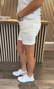 Magda - Shorts med Knyt - Vit