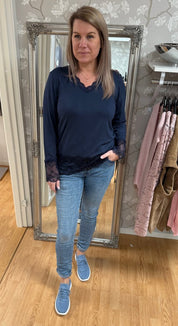 Melina - Topp - Spets - Navy - Nyhet