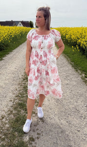 Messa - Klänning - Kort - Bladmönster- Rosa