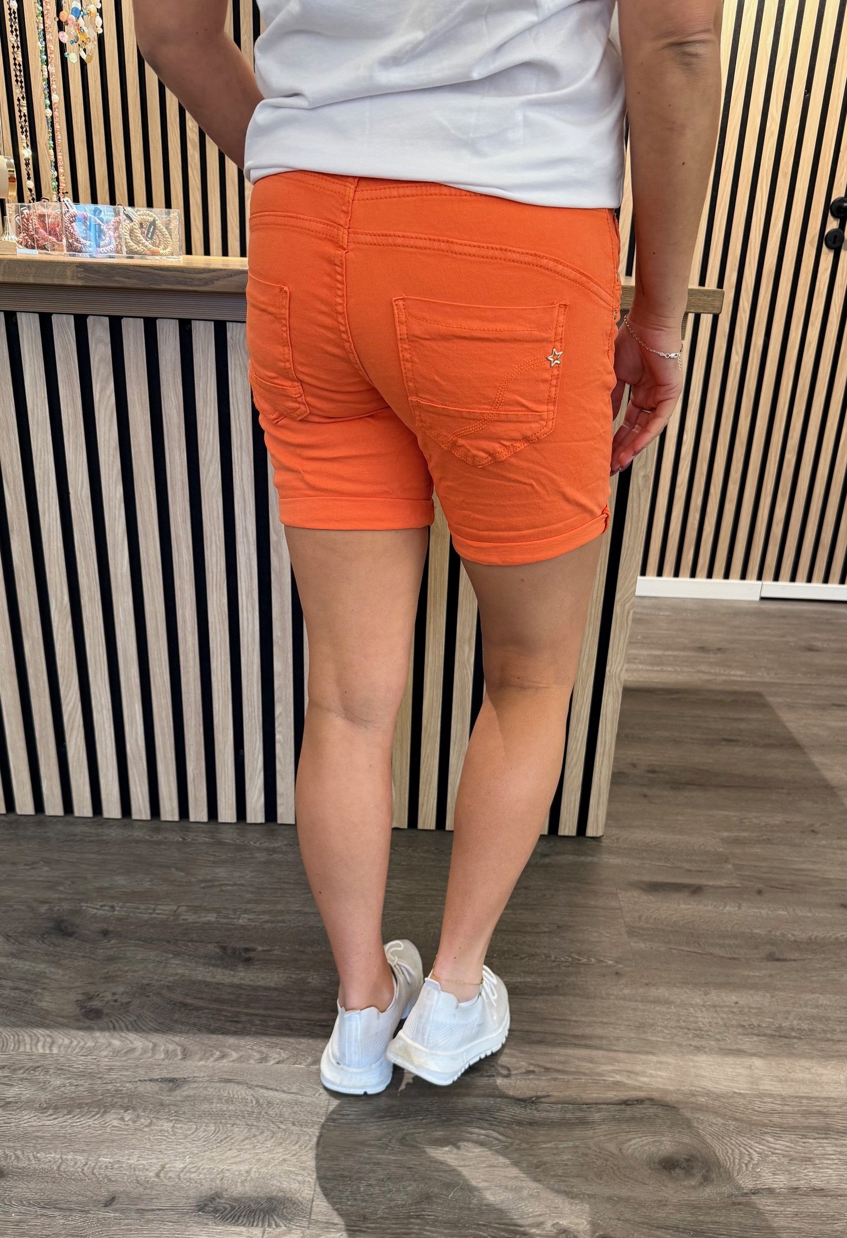 Mila - Shorts - Orange