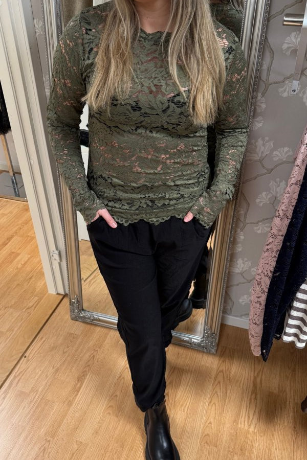 milleykhaki2.jpg
