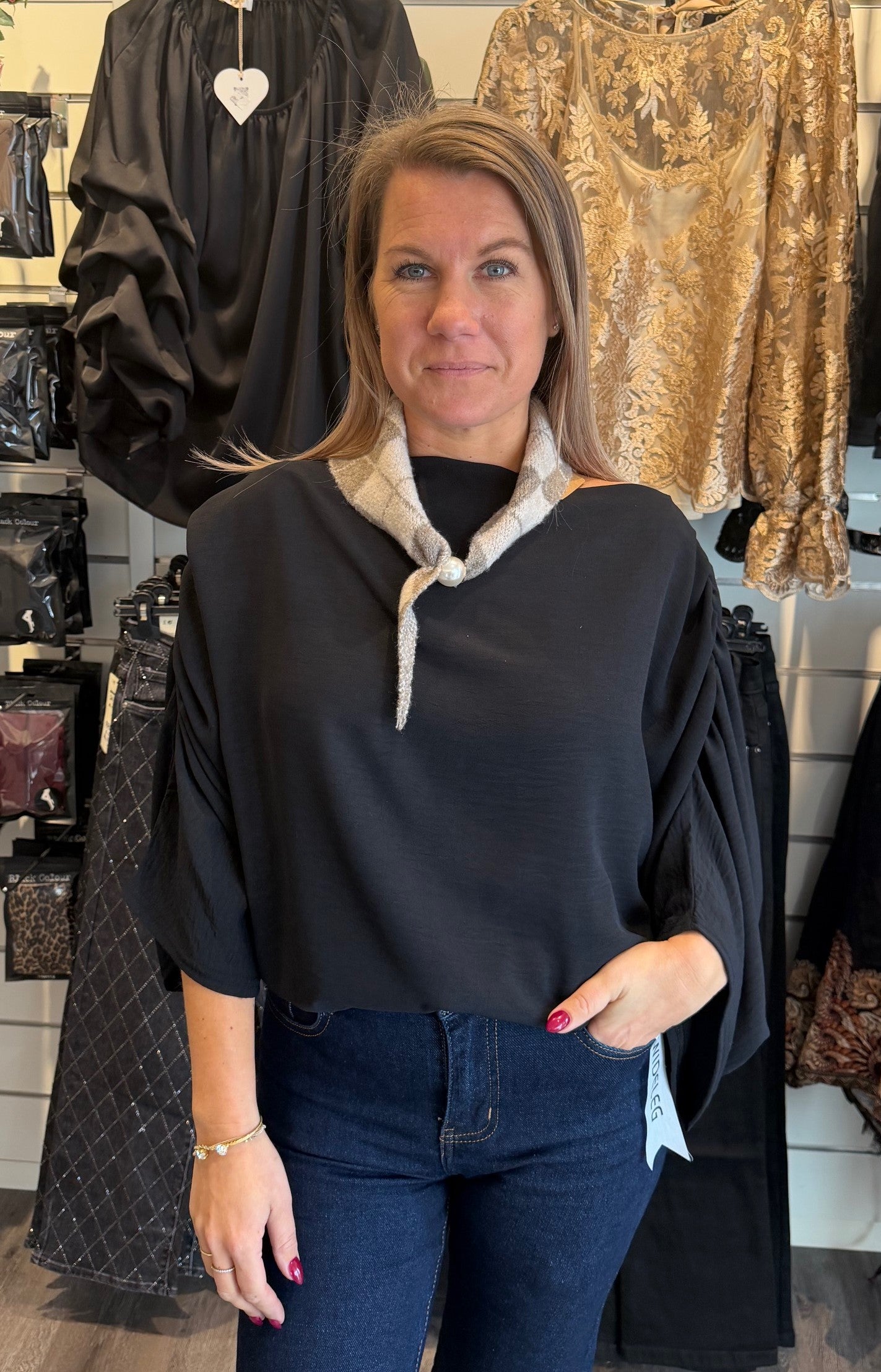 Stickad scarf Argyle med pärla - Taupe