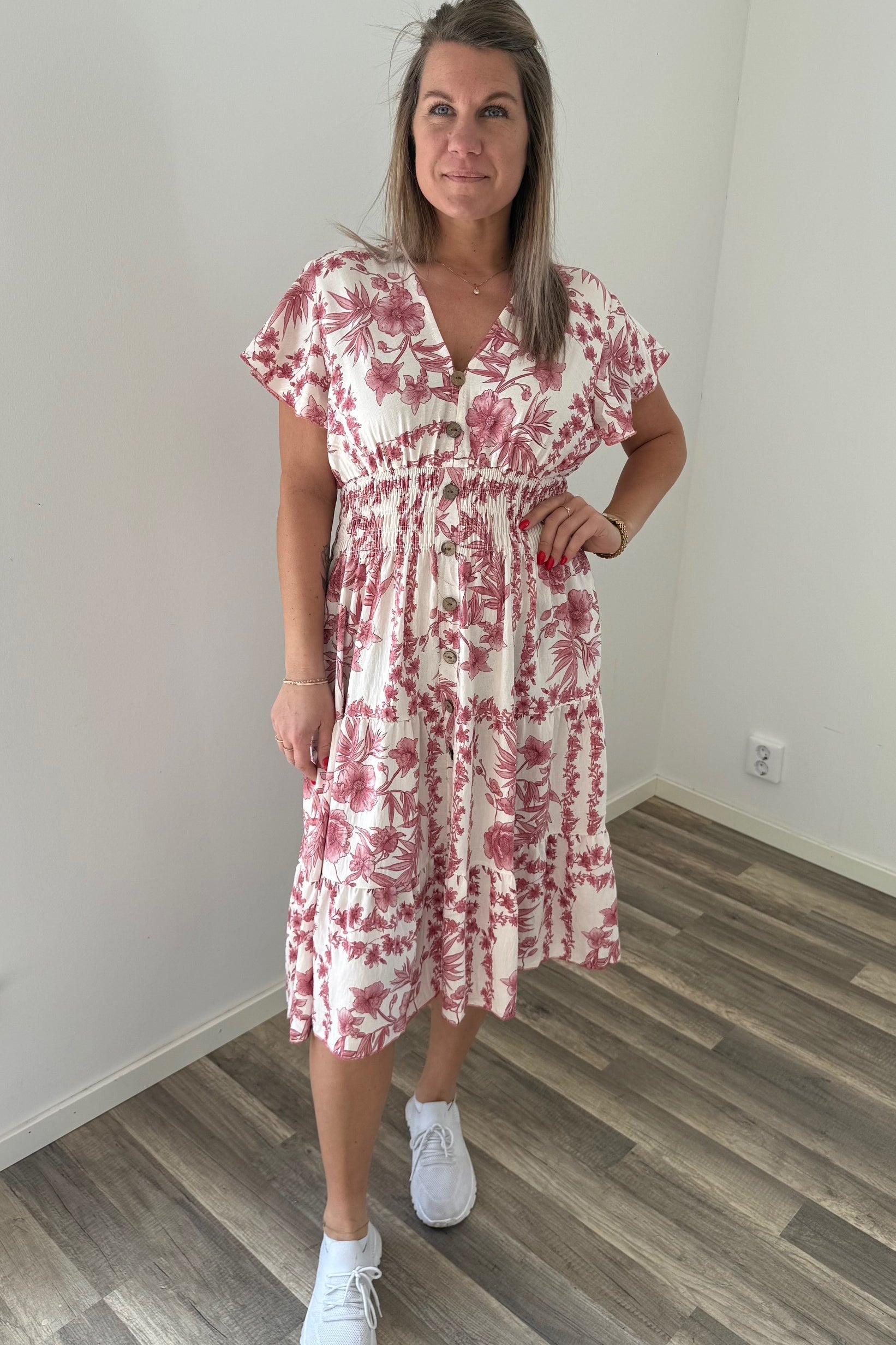 mindyrosa1_37691b2b-bdff-4141-a944-bf01ef6749a0.jpg