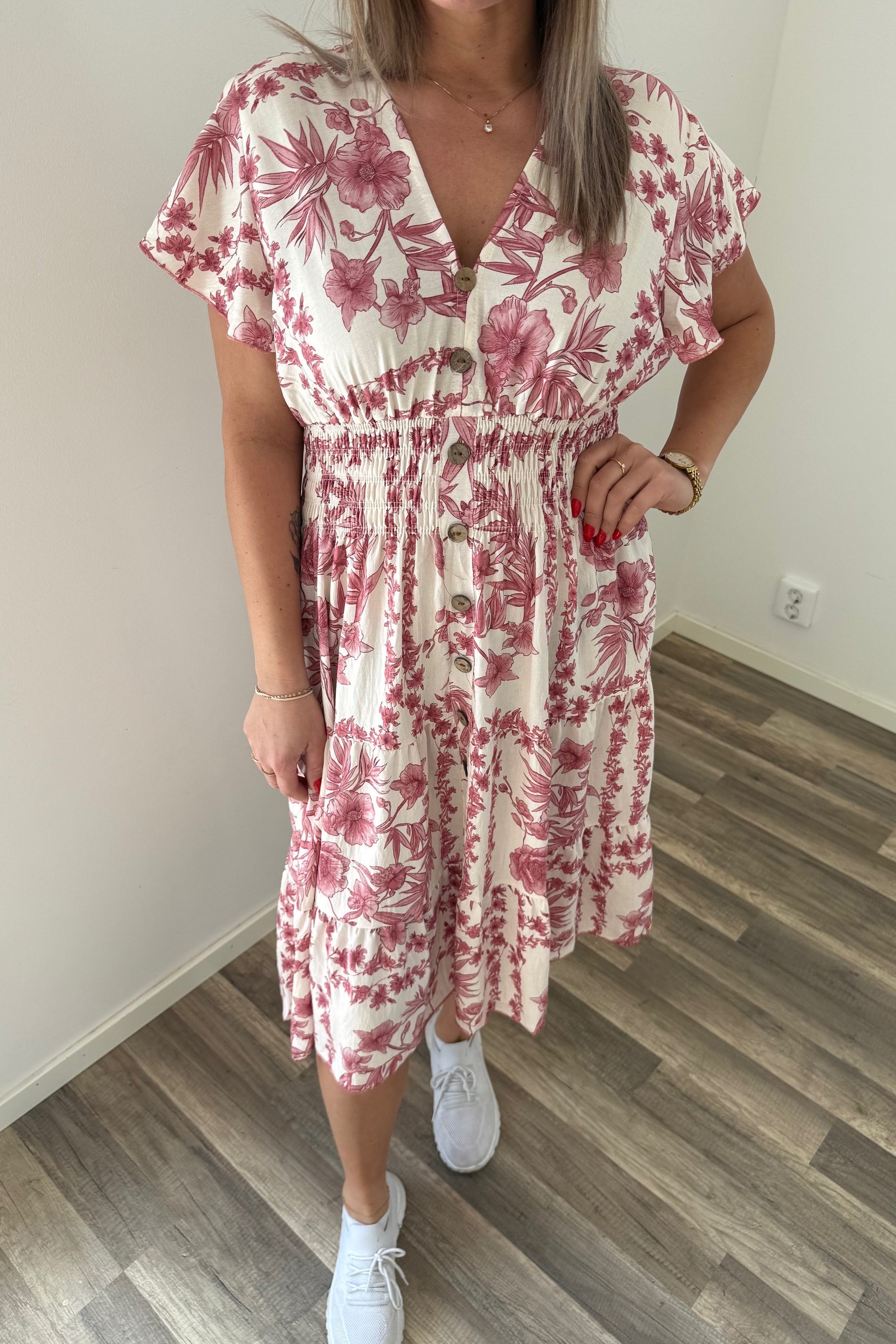 mindyrosa2_da45f916-8842-4daf-86f4-bb7580d1128f.jpg