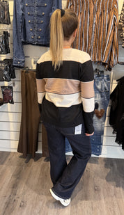 Minelle stickad tröja Svart