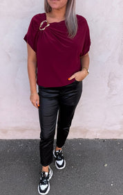 Mirelle - Topp med spänne - Bordo - Nyhet