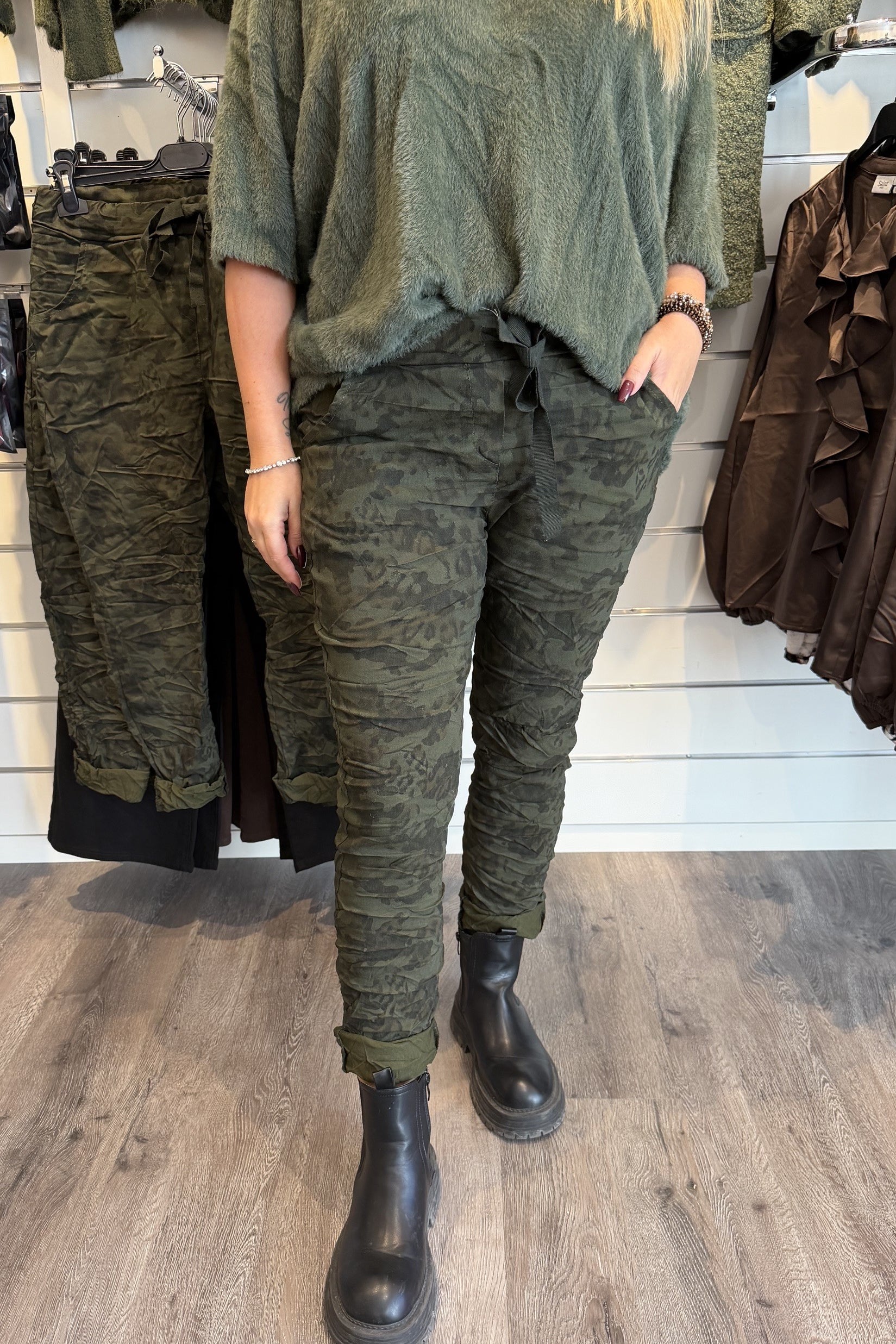 missykhaki2.jpg