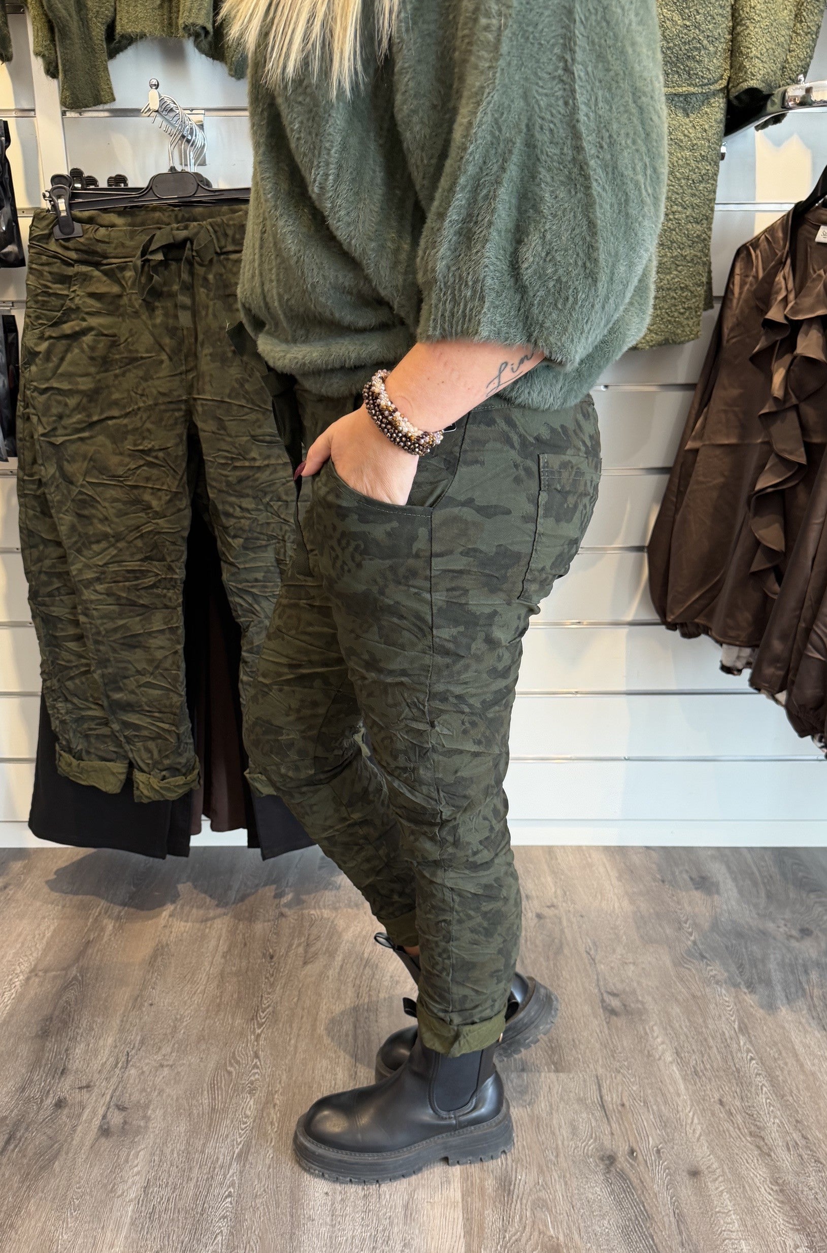 Missy Magiska byxor Military
