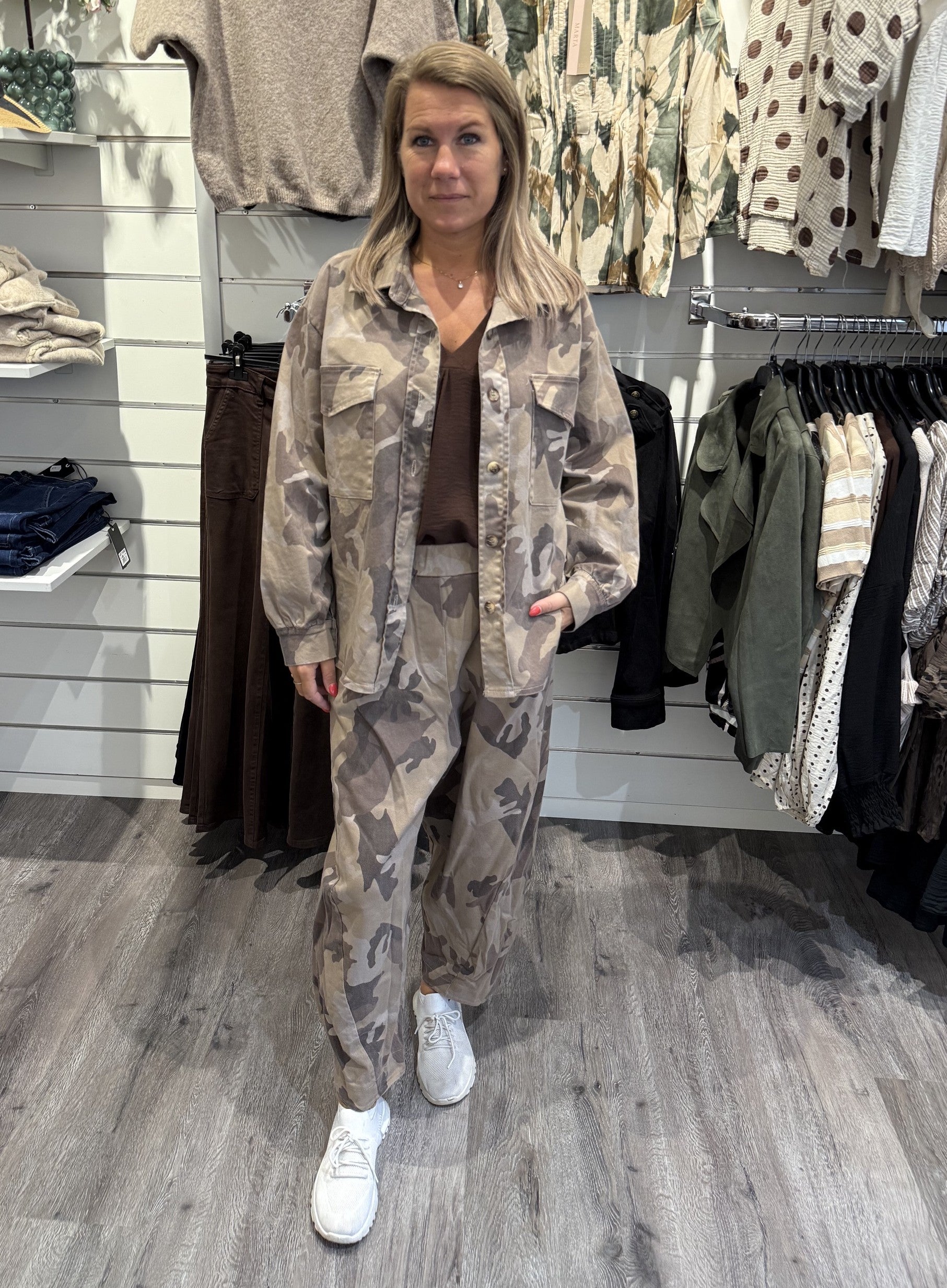 Moonstone Jacka Beige Camo
