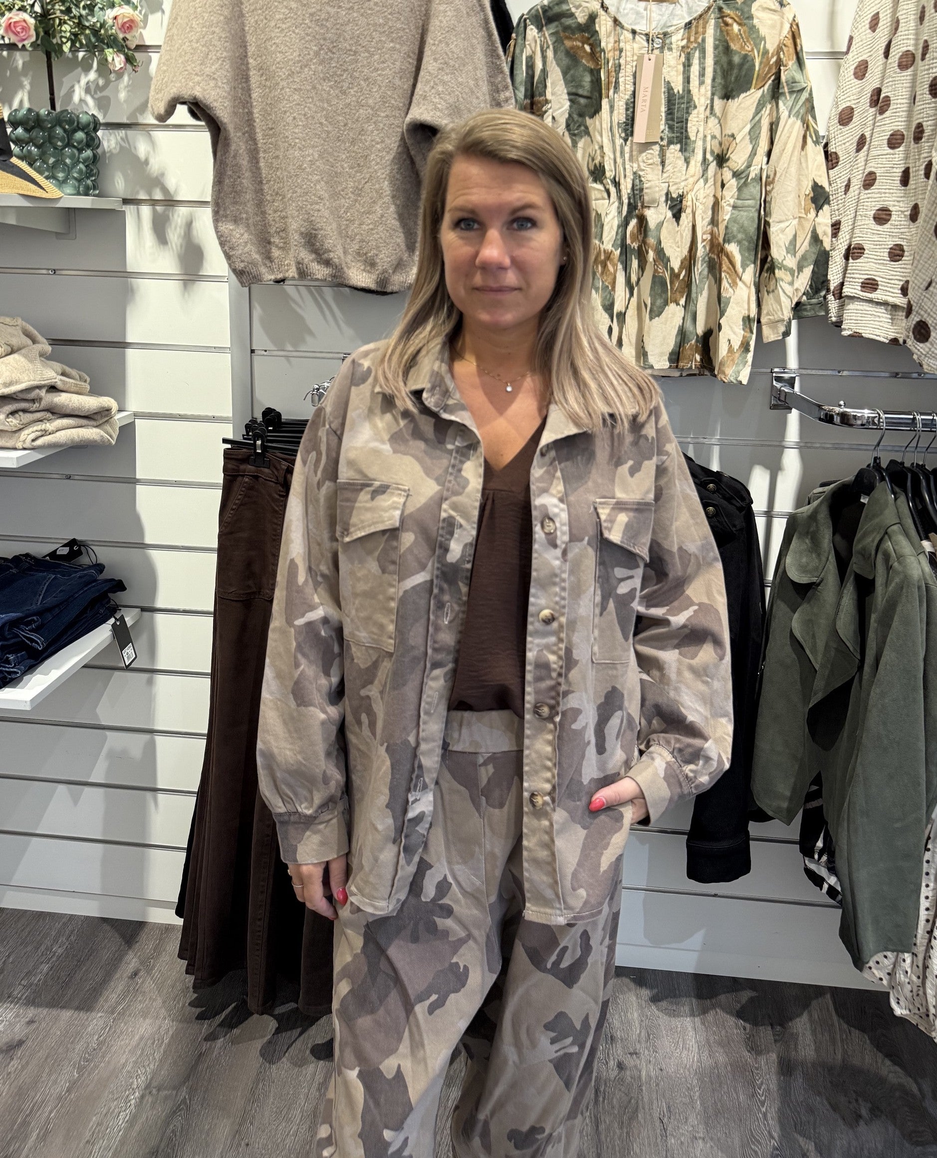 Moonstone Jacka Beige Camo