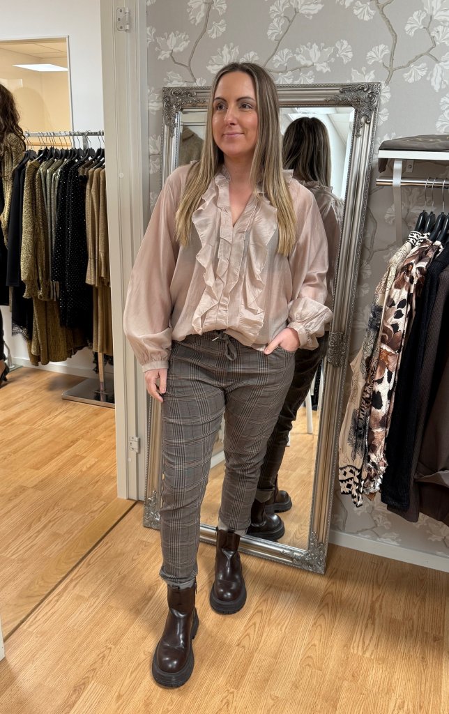 Naira - Blus - Beige - Nyhet