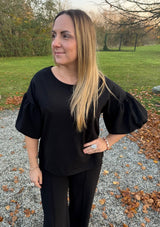 Olivia- Topp med puffarm - Svart - Nyhet