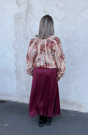 Olivia - Satinkjol - Bordo - Nyhet