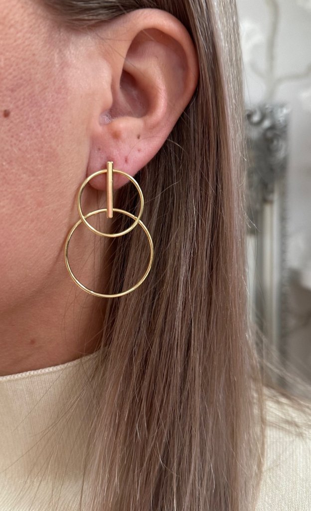 Jill - Örhänge- Guld-  Nyhet