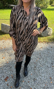 Penny - Längre skjorta - Zebra - Brun - Nyhet