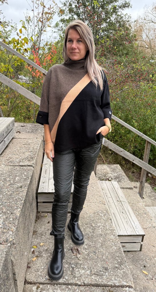 Sonja - Ponchotröja - Brun- Nyhet