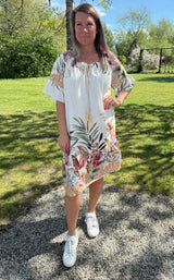 Prisca semesterklänning Flower Creme