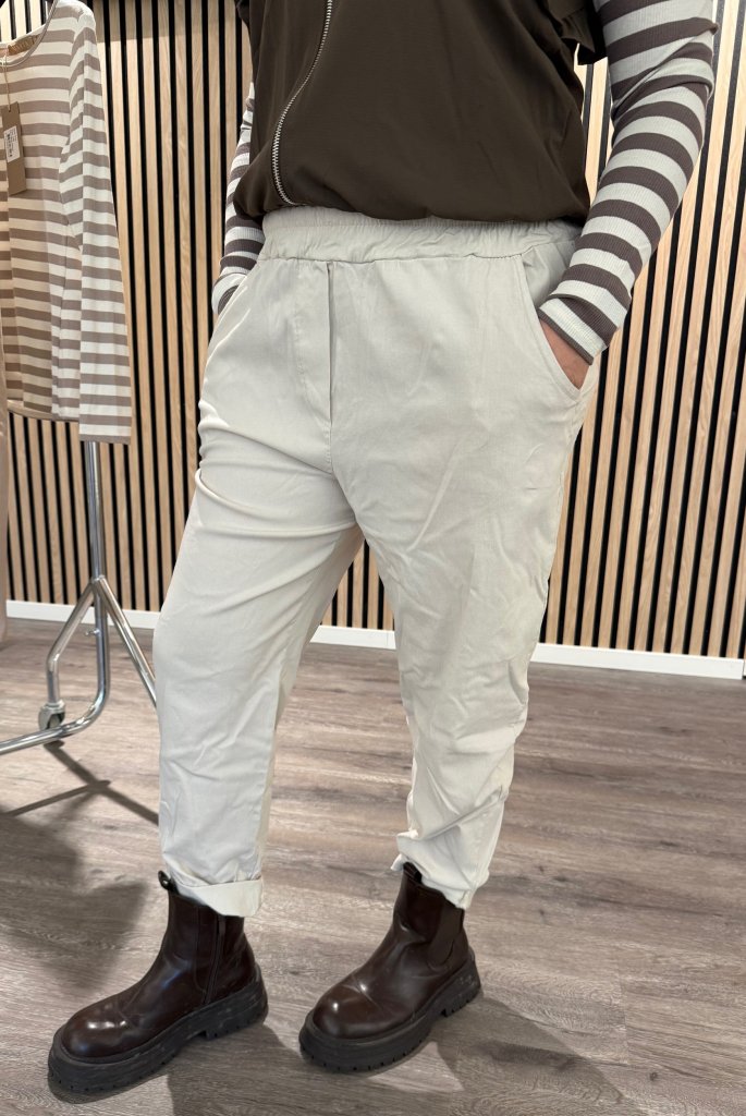 raffaellabeige2.jpg