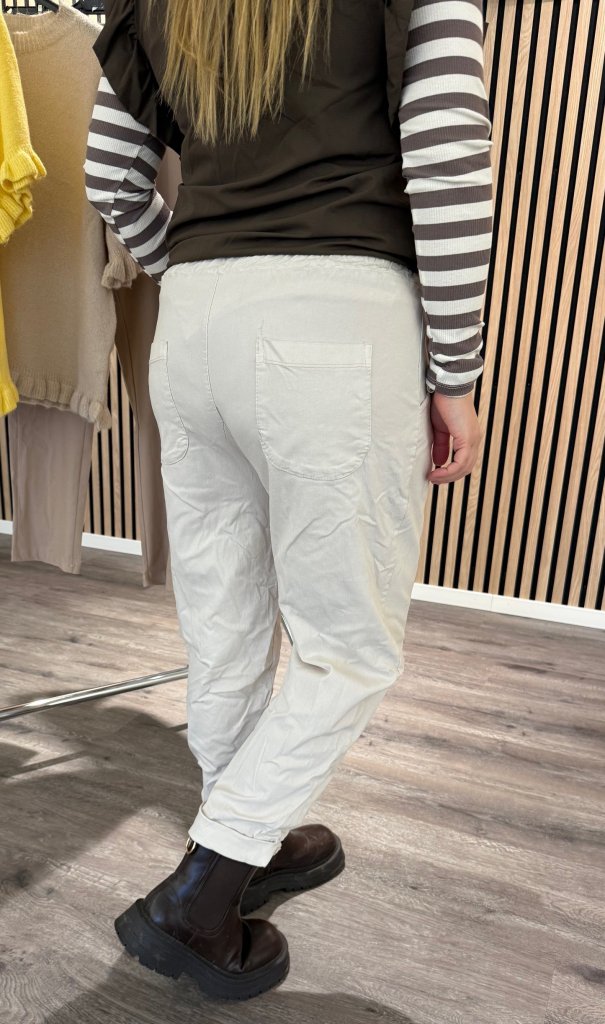 Raffaella  - Byxa med resår - Beige - Nyhet