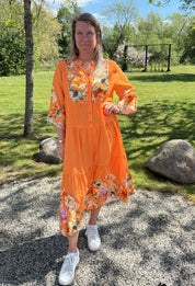 Riona Klänning Blommor Orange
