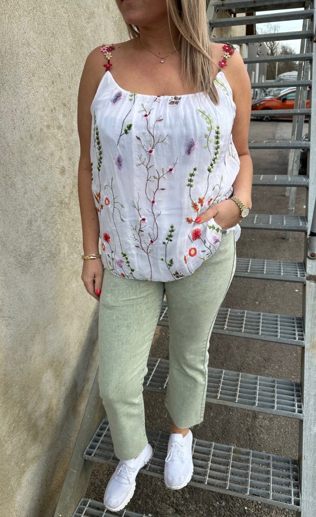 Saga- Linne - Blommor - Vit- Nyhet
