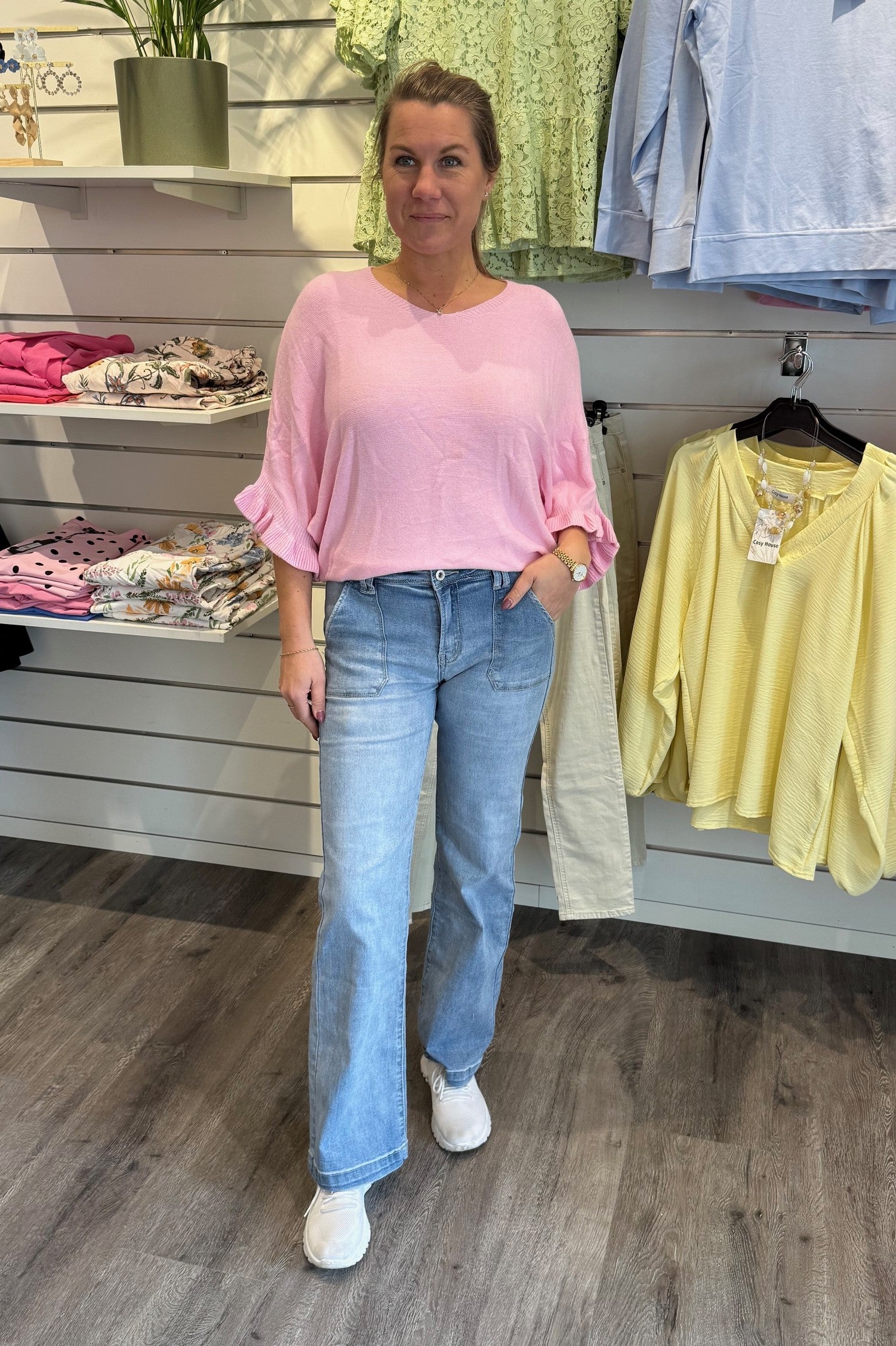 Sara- Tröja - Volang - Ljusrosa