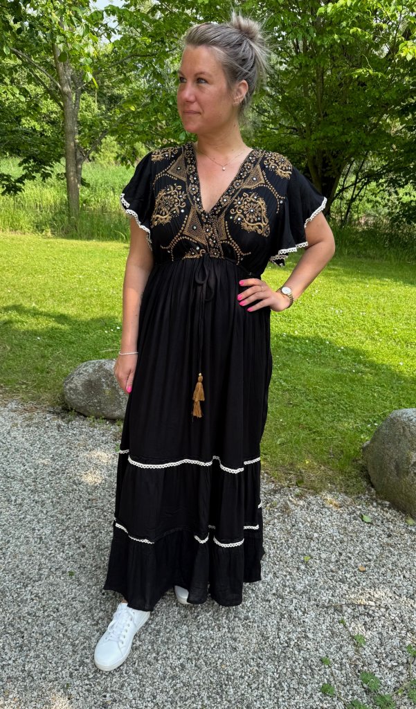 SBMaria  - Klänning -  Mönster - Svart - Nyhet