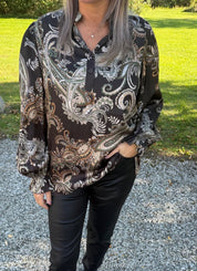 SBOlivia- Blus - Paisleymönster - Chocolate- Nyhet
