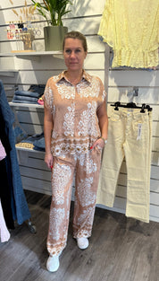 Emmy- Set- Mönster- Beige