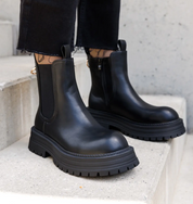 Mindy  - Boots- Svart-  Nyhet