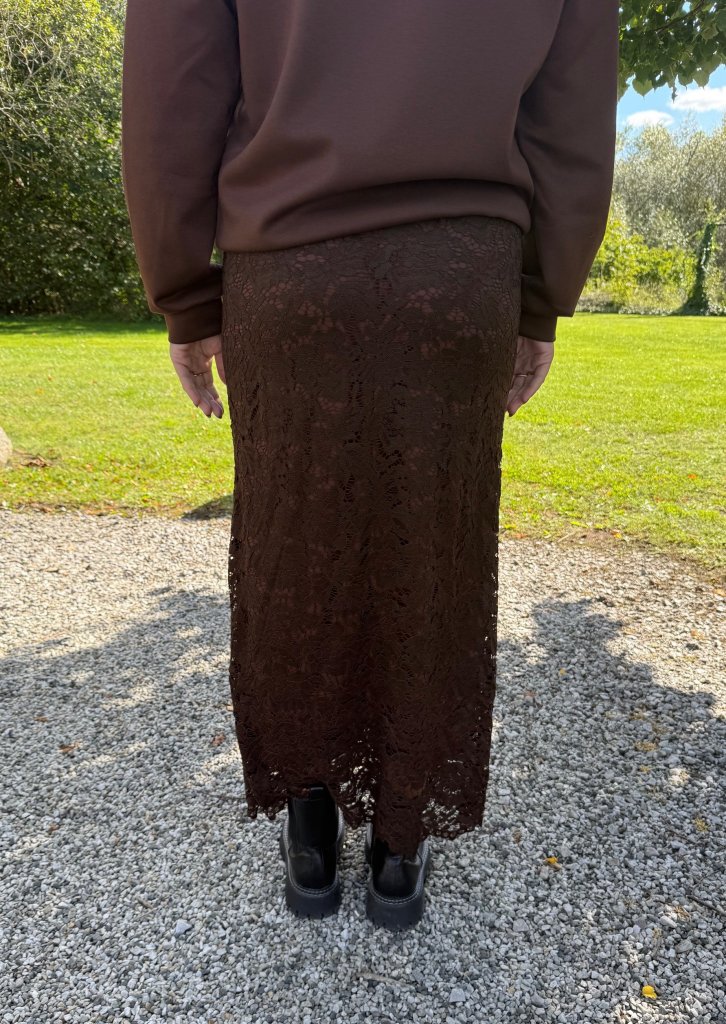 Titania - Spetskjol - Choco - Nyhet