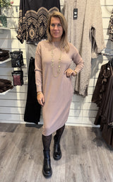 Kajsa Finstickad klänning Beige