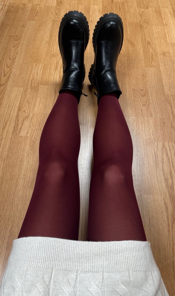 Asta- Strumpbyxor- Plum - Nyhet