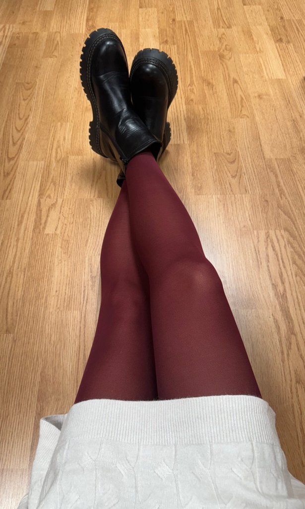 Asta- Strumpbyxor- Plum - Nyhet