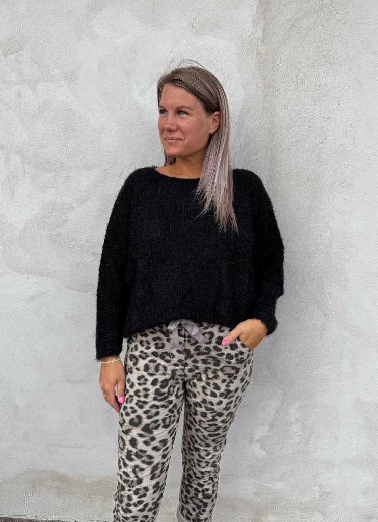 Anouk - Stickad Tröja - Svart - Nyhet