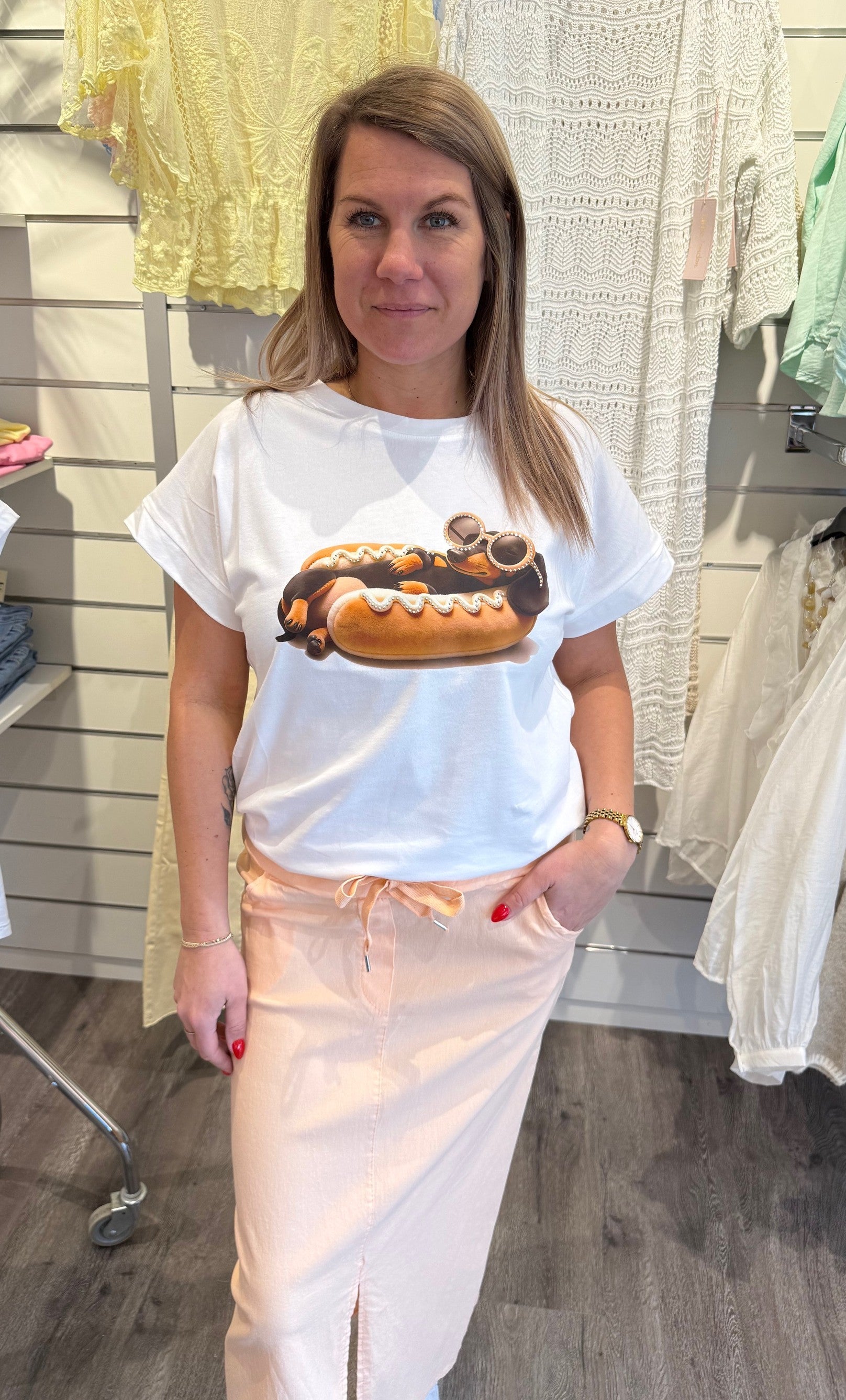 Linda - Tshirt - Hotdog