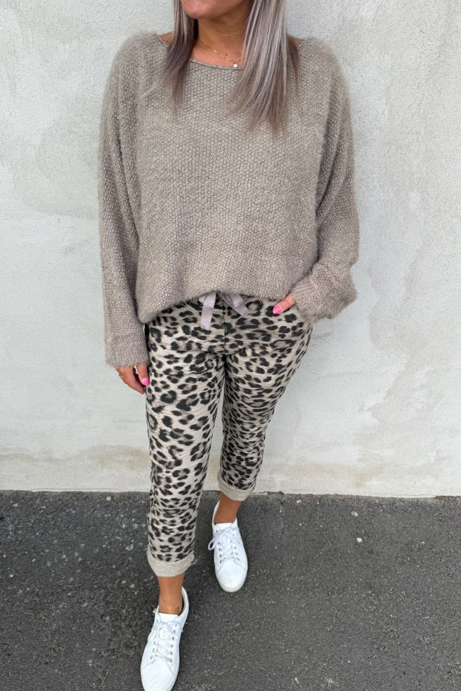taupe3.jpg