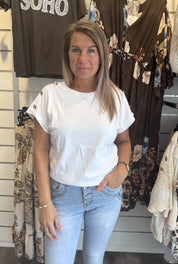 Tina T-shirt Knappar Vit