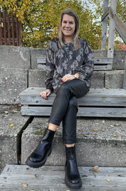 Tindra Blus Flower Svart