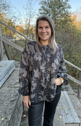 Tindra Blus Flower Svart
