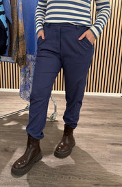 Kendra- Byxa med resår - Mörk denim- Nyhet