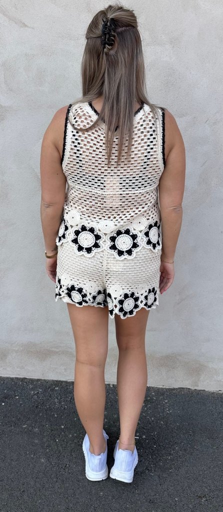 Saga - Shorts- Virkad - Beige/Svart- Nyhet